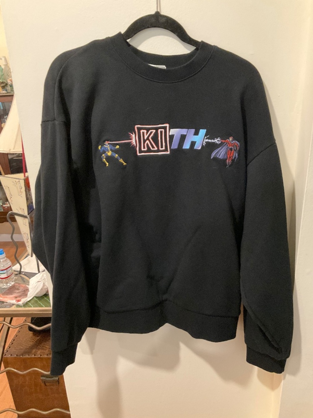 EUC Kith Marvel Embroidered Sweatshirt Size Medium